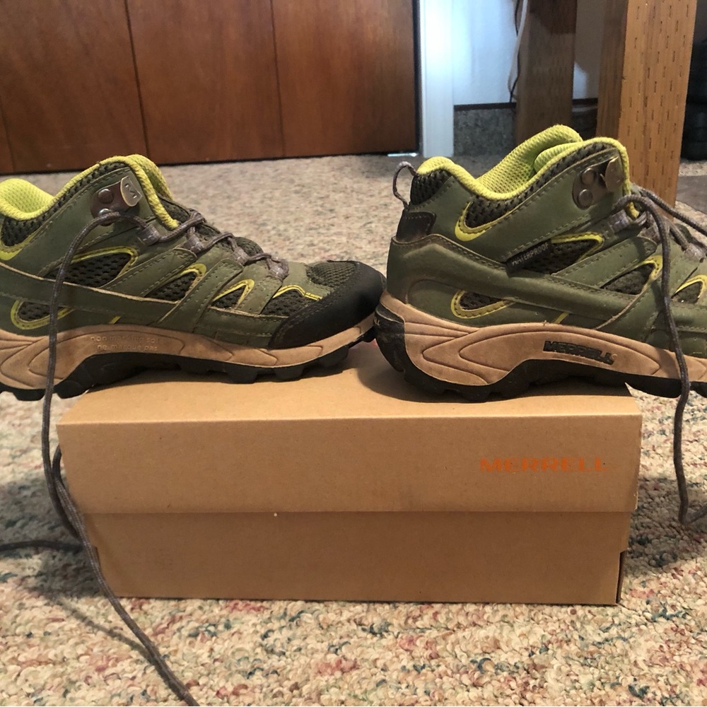 Merrell Moab Mid Kids Waterproof Hiking Boots